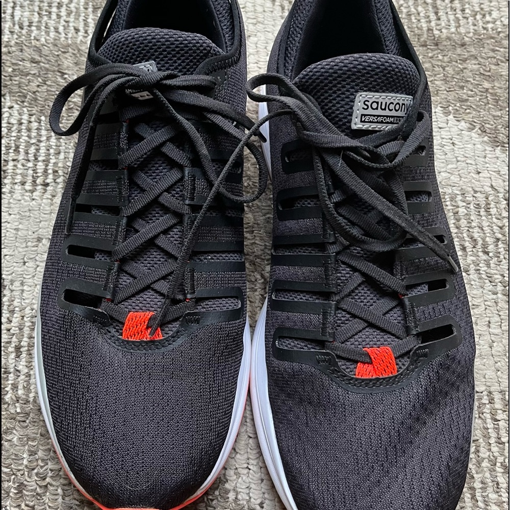 Mens size 11 Black Saucony sneakers